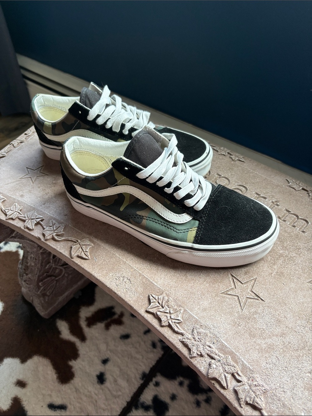 Vans Low-Top Suede & Camo Canvas Sneakers in Black and Green